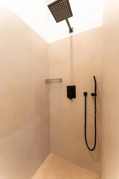 Superbe Appartement Deux Chambres, Centre Proche Port 니스 0*,